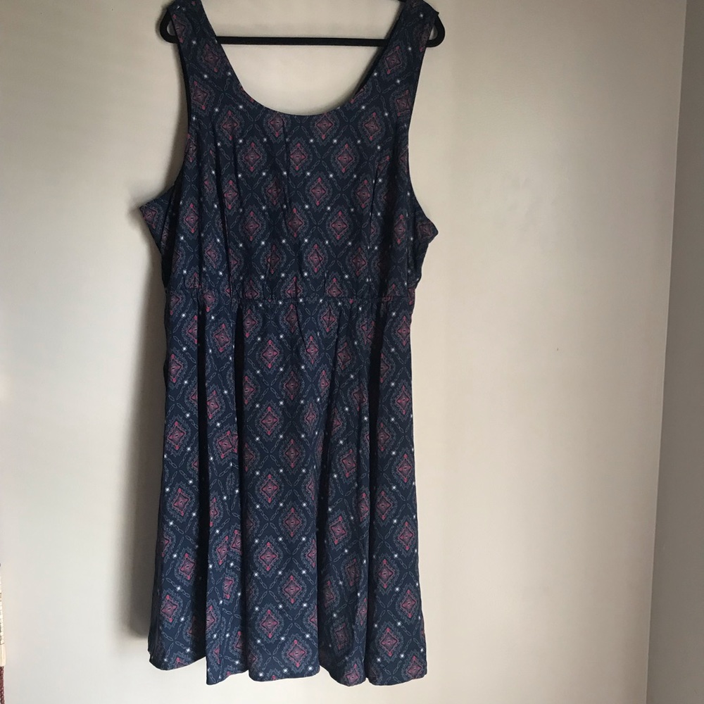 Torrid sundress size 3  Red white blue grey color - Picture 3 of 5